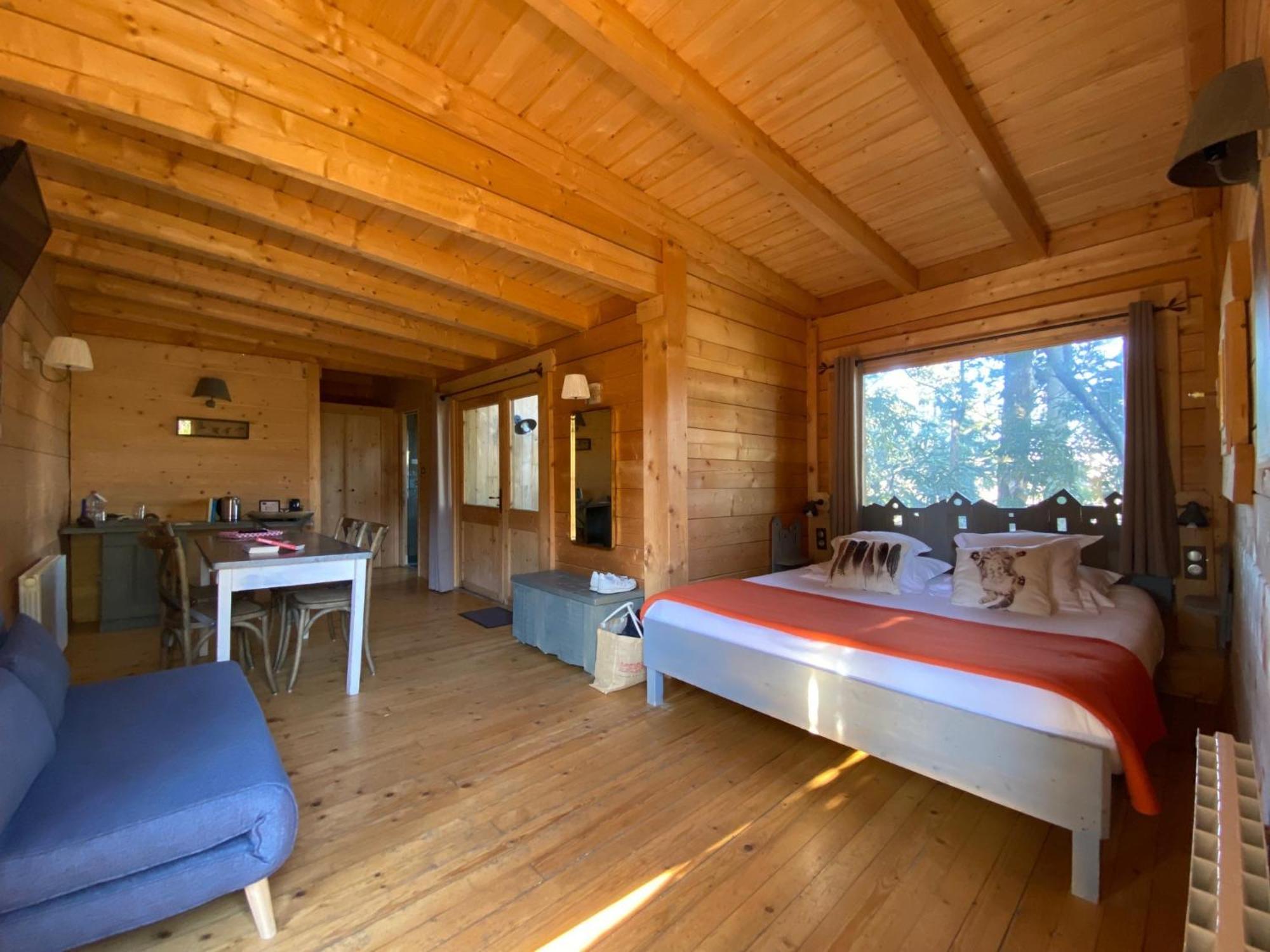 Les Cabanes Dans Les Bois Logis Hotel Villedubert 외부 사진