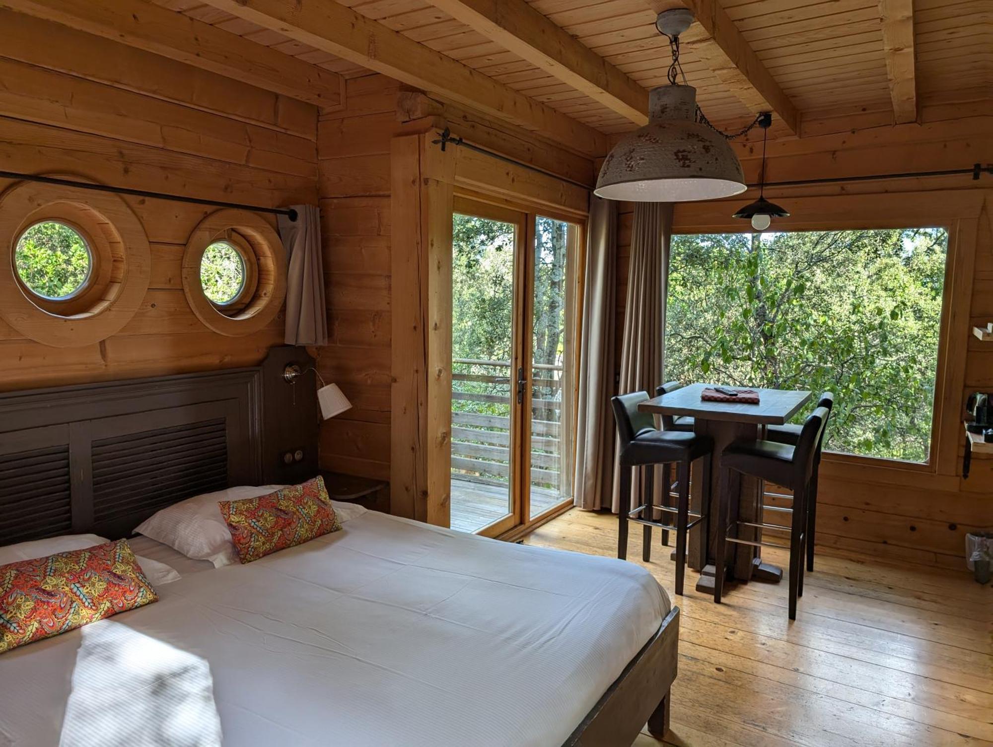 Les Cabanes Dans Les Bois Logis Hotel Villedubert 외부 사진