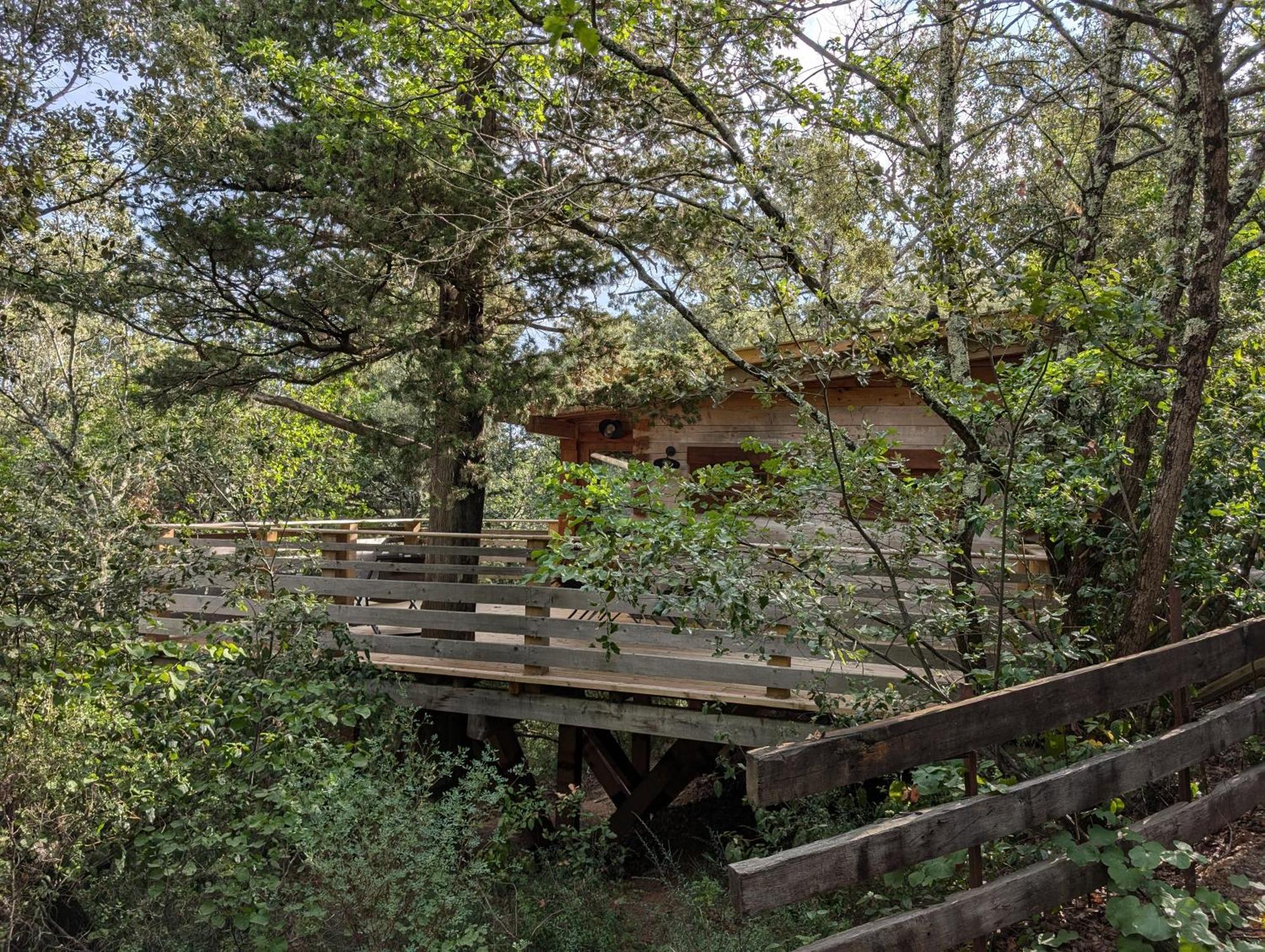 Les Cabanes Dans Les Bois Logis Hotel Villedubert 외부 사진
